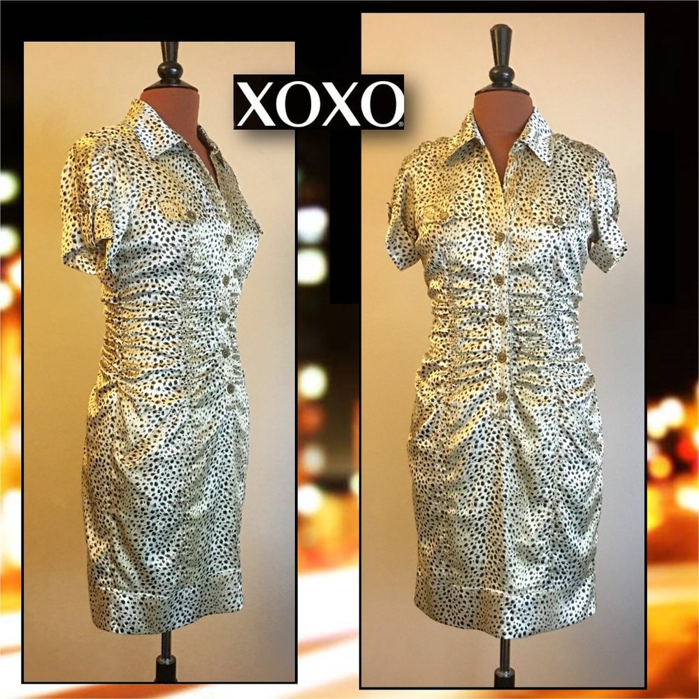 𝐗𝐎𝐗𝐎 Short Sleeve Ruched Dress